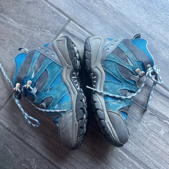 Kids LL Bean Waterproof Boots - Picture 3 of 4